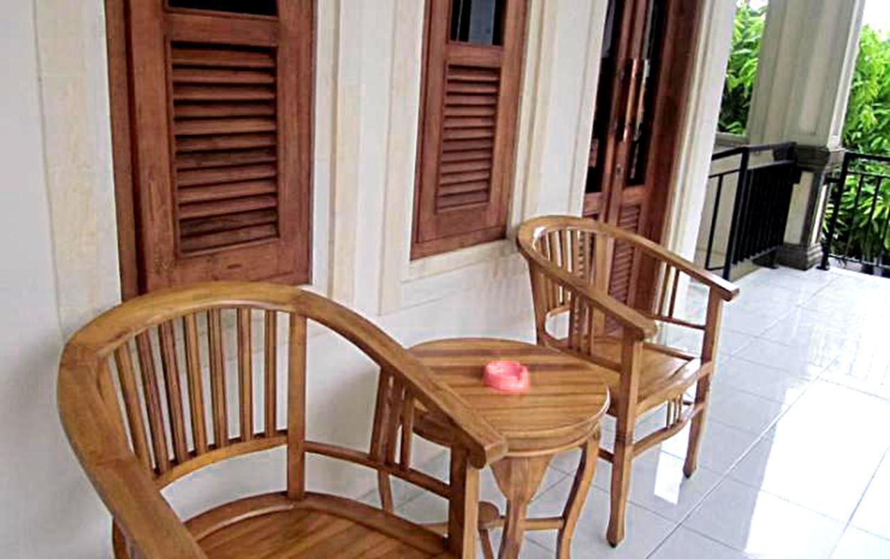 Budget Door Legian Inn Kuta Lombok Buitenkant foto