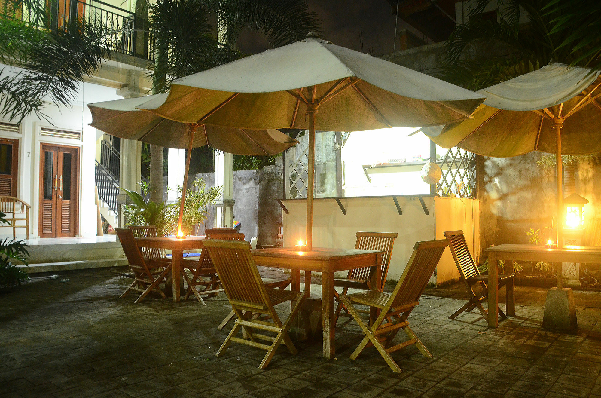 Budget Door Legian Inn Kuta Lombok Buitenkant foto