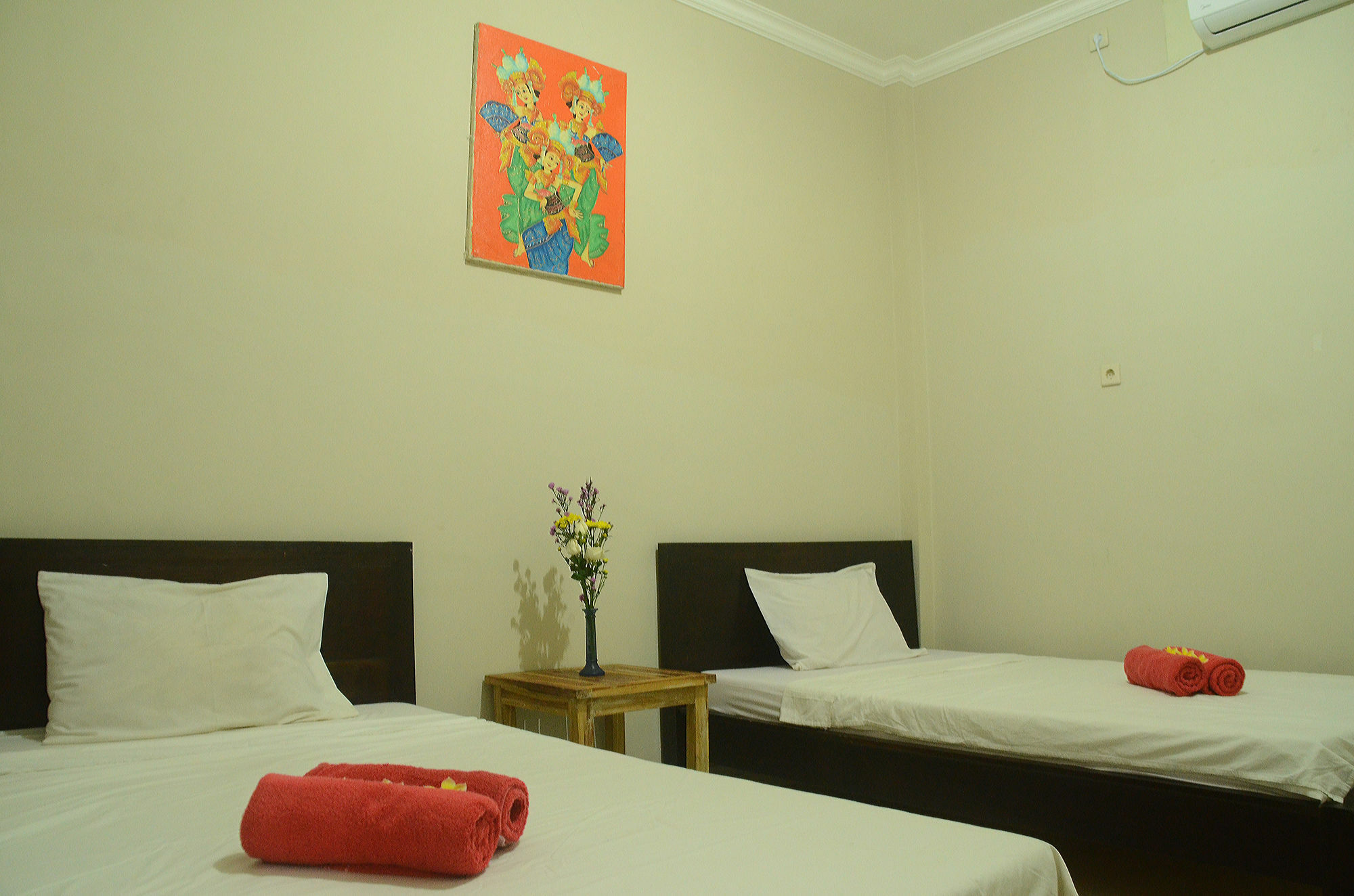 Budget Door Legian Inn Kuta Lombok Buitenkant foto
