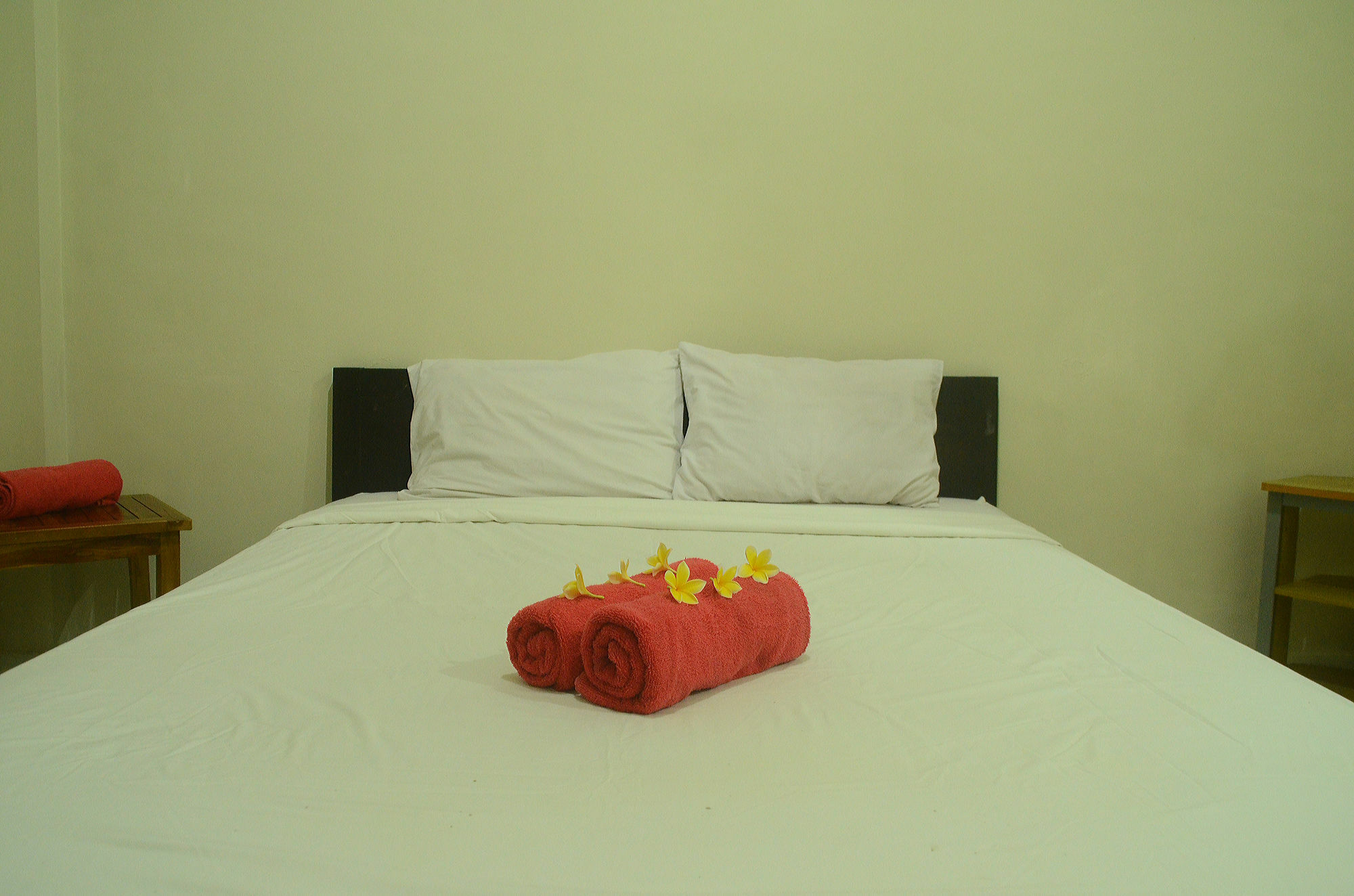 Budget Door Legian Inn Kuta Lombok Buitenkant foto